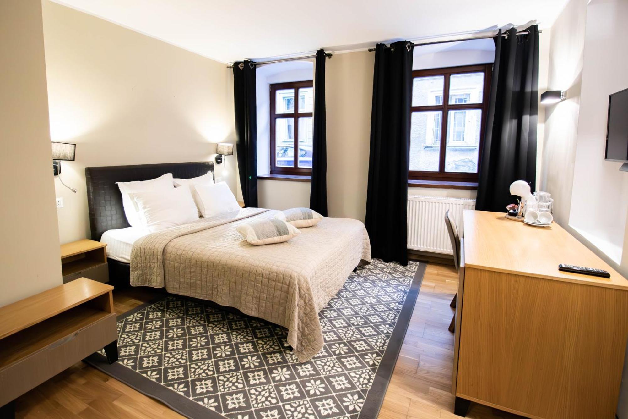 Hotel Ottimo Brasov Bagian luar foto