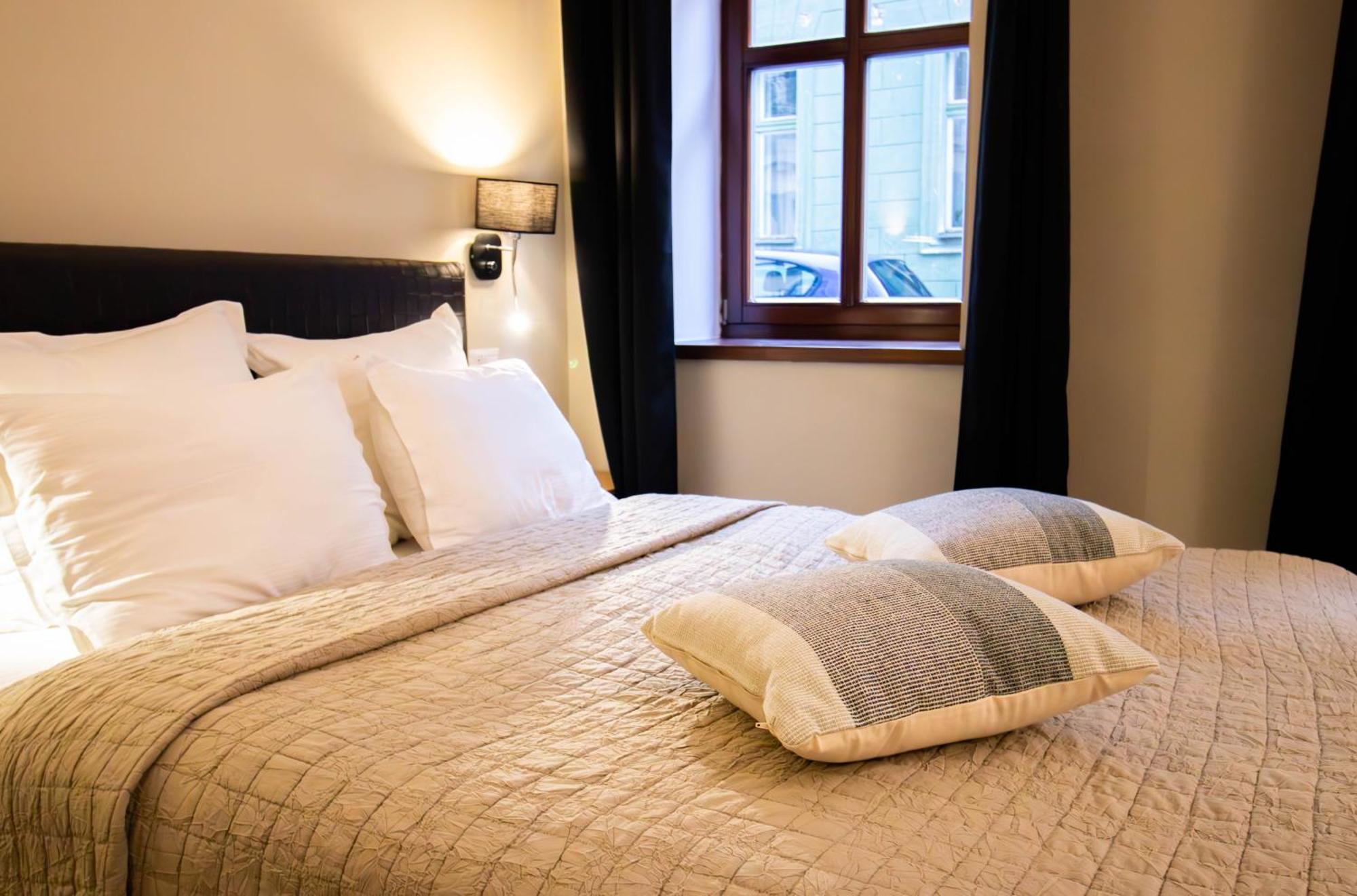 Hotel Ottimo Brasov Bagian luar foto