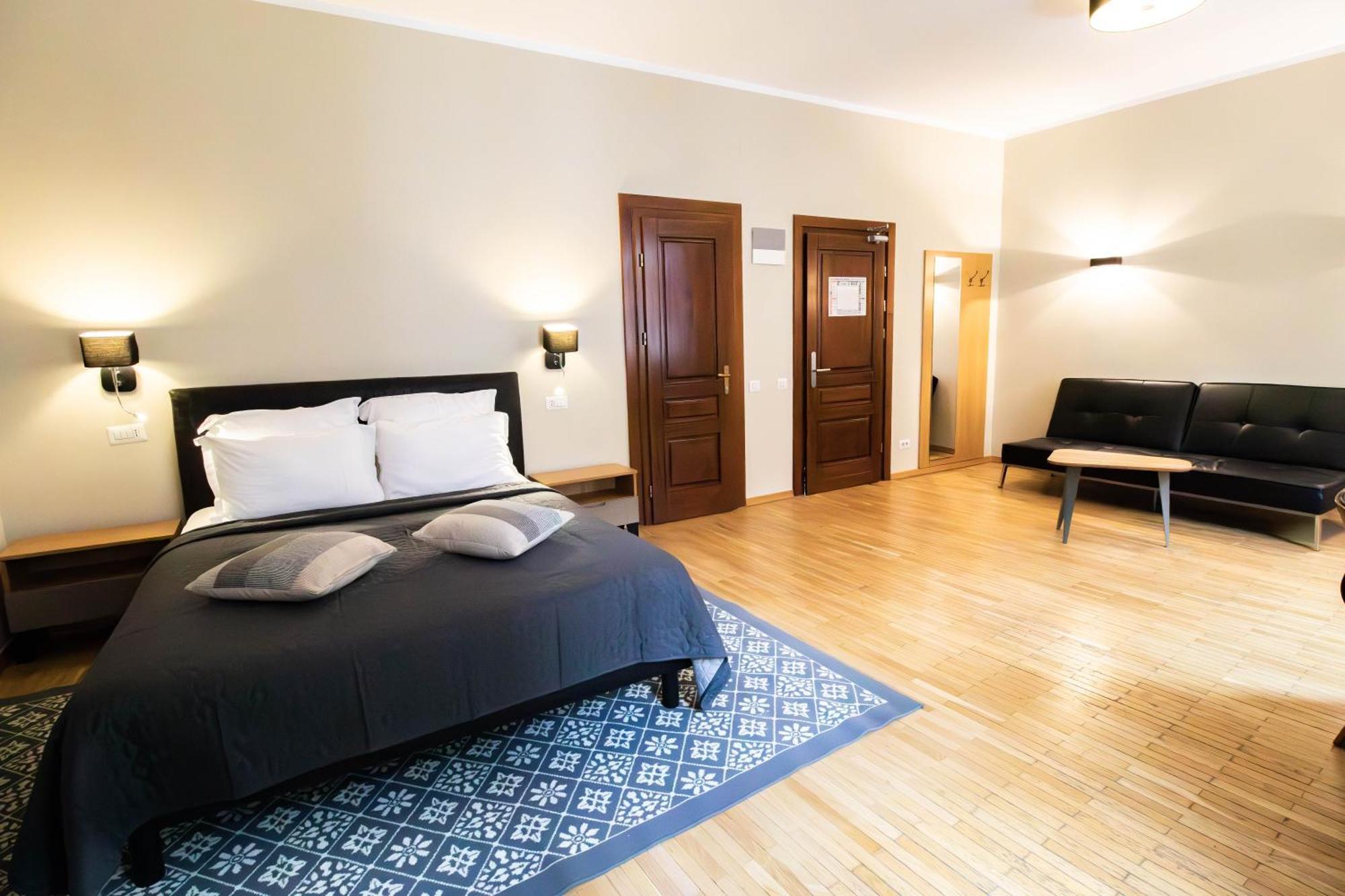 Hotel Ottimo Brasov Bagian luar foto