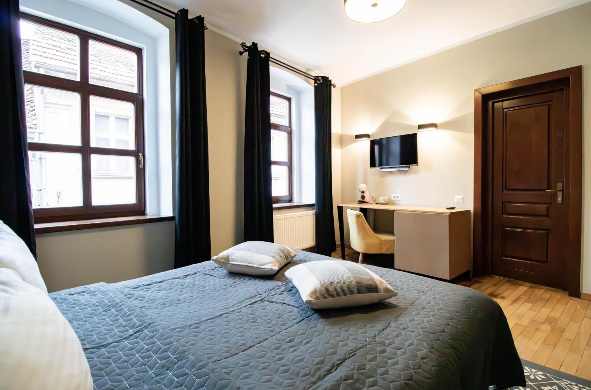 Hotel Ottimo Brasov Bagian luar foto